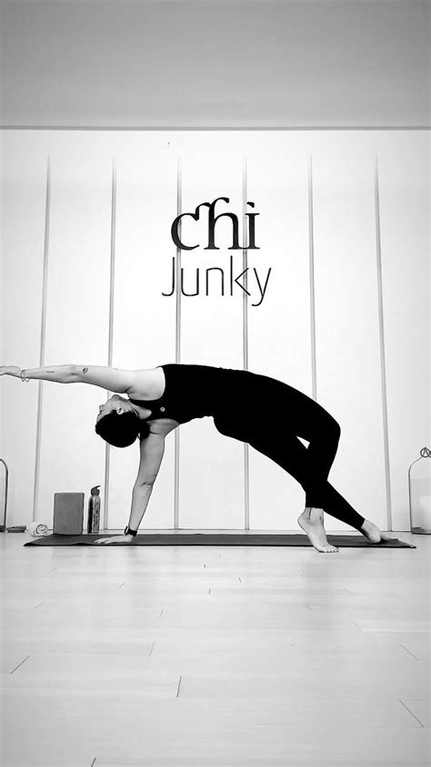 chi junky|yogijunky.